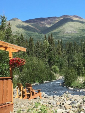 Отель McKinley Creekside Cabins  Мак-Кинли Парк